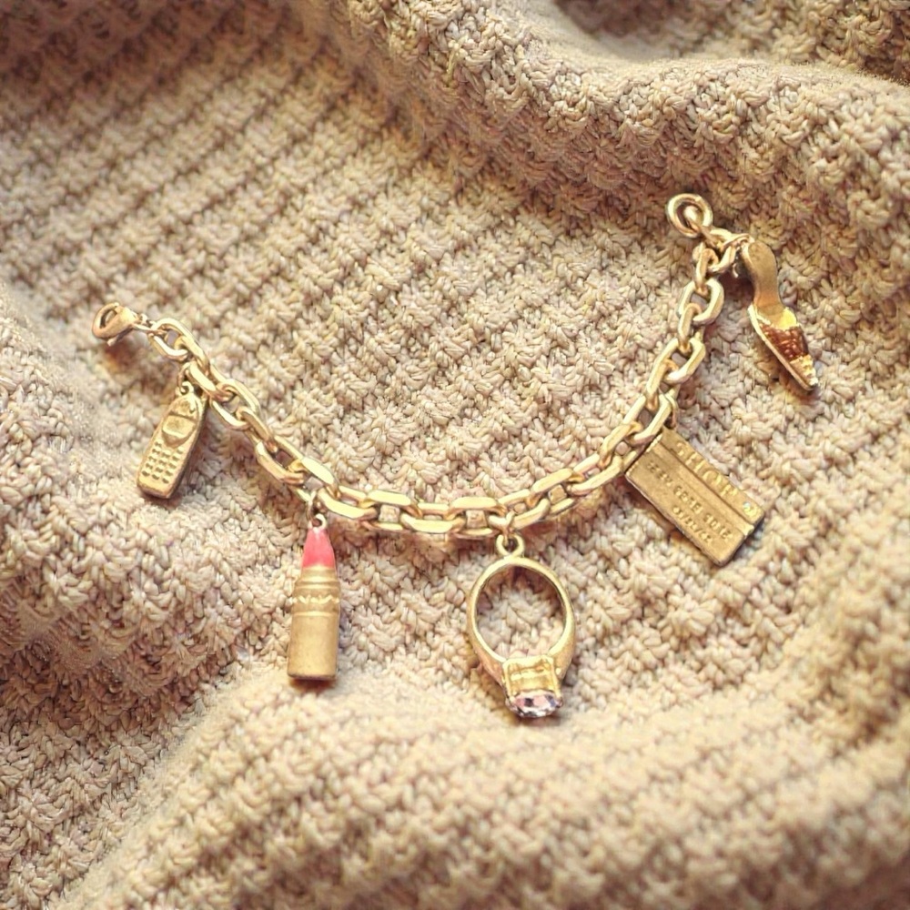 Avon Charm Bracelet Cell Phone Credit Card Shoe Lipstick ππ π³ - Picture 10 of 10